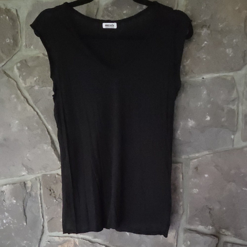 LA made Women's Black Cap Sleeve Tee